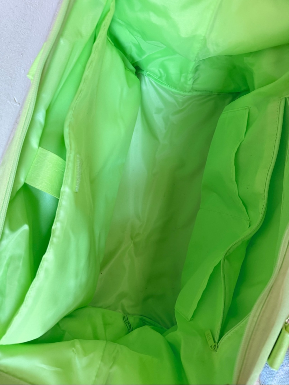 BEIS Lime Green Travel Tote - Picture 9 of 10
